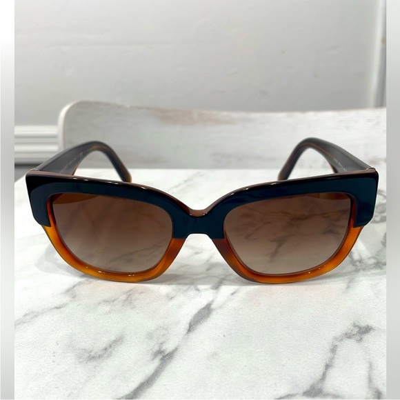 BURBERRY 4252 Sunglasses - Picture 3 of 12